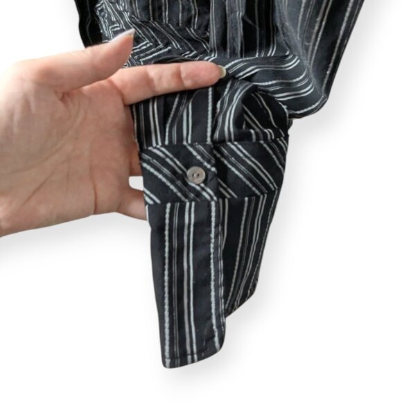 Debbie Shuchat Black White Pinstriped Long Sleeve Button Front French Cuffs Sz 6 - Picture 4 of 16
